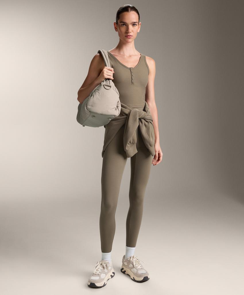 Топ-бакер из ребристого трикотажа с открытой спинкой comfortlux