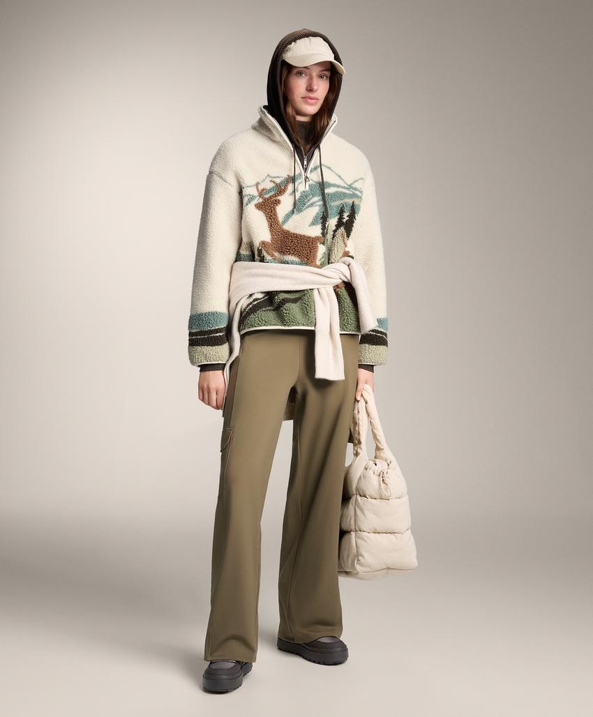 Свитшот с отделкой под мех оленями и ландшафтом