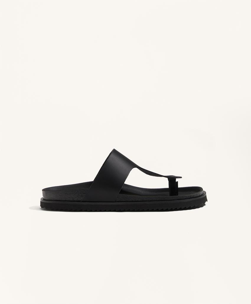 Сандалии из кожи с деталью t-образной вырезки