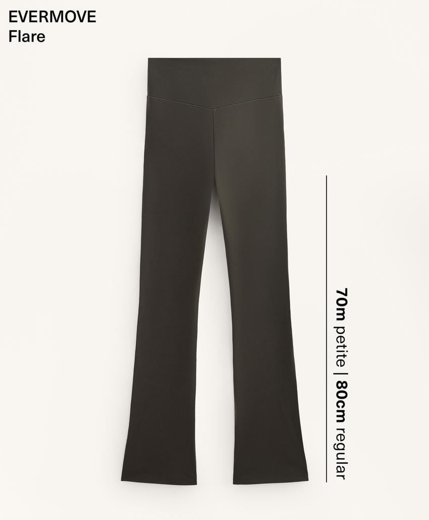 Брюки со средней посадкой и широкими штанинами evermove