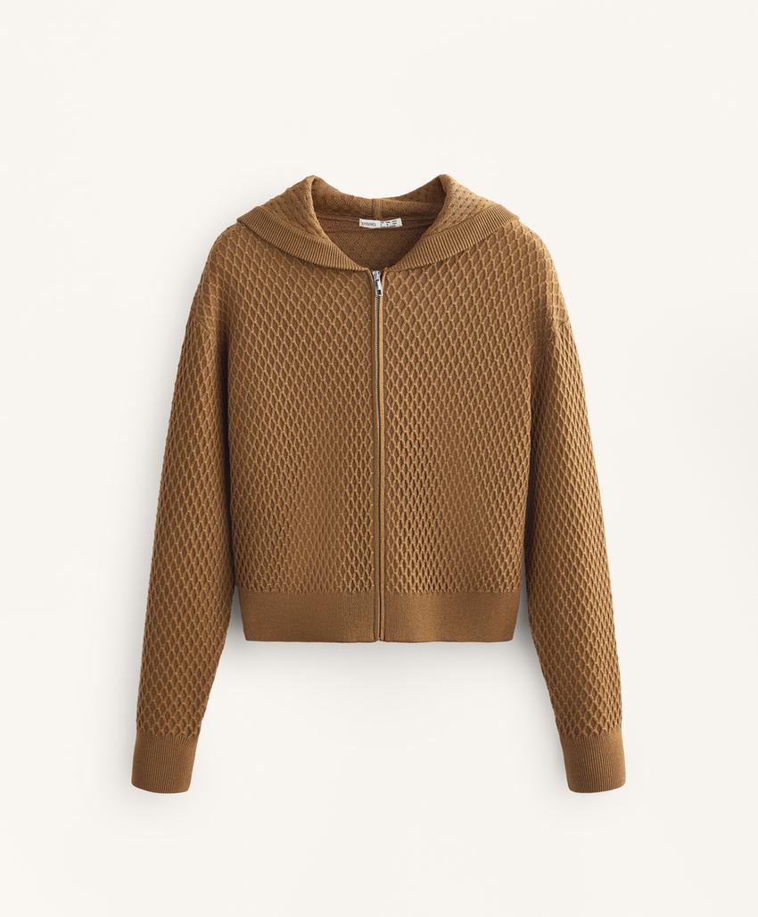 Вязаная куртка с капюшоном