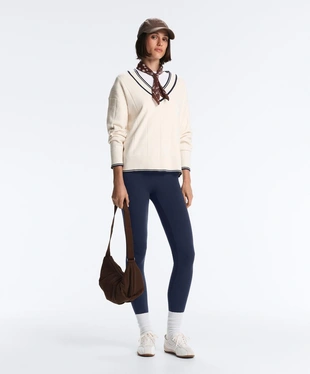 Вязаный свитер с V-образным вырезом и контрастом- Заказать в России