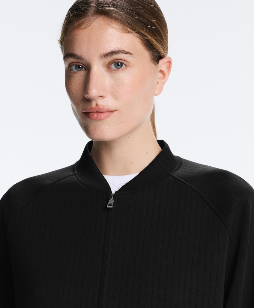 Куртка-бомбер в полоску из мягкой ткани с модалом