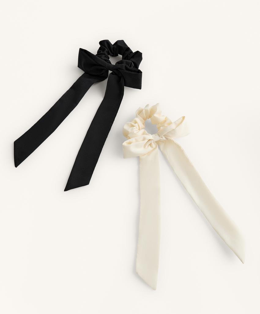 2 резинки для волос с бантом