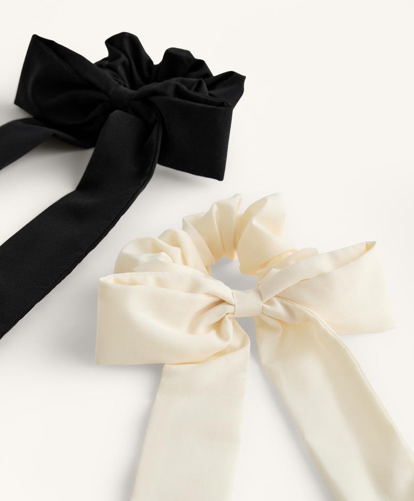 2 резинки для волос с бантом