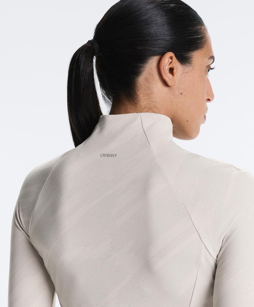 Light warm reflective technical jacket