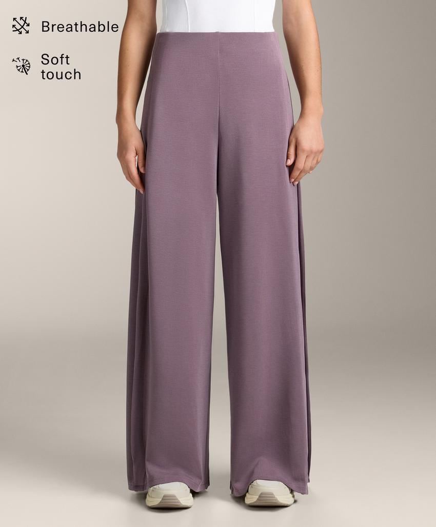 Широкие брюки с мягким прикосновением с боковым складкой и модалом