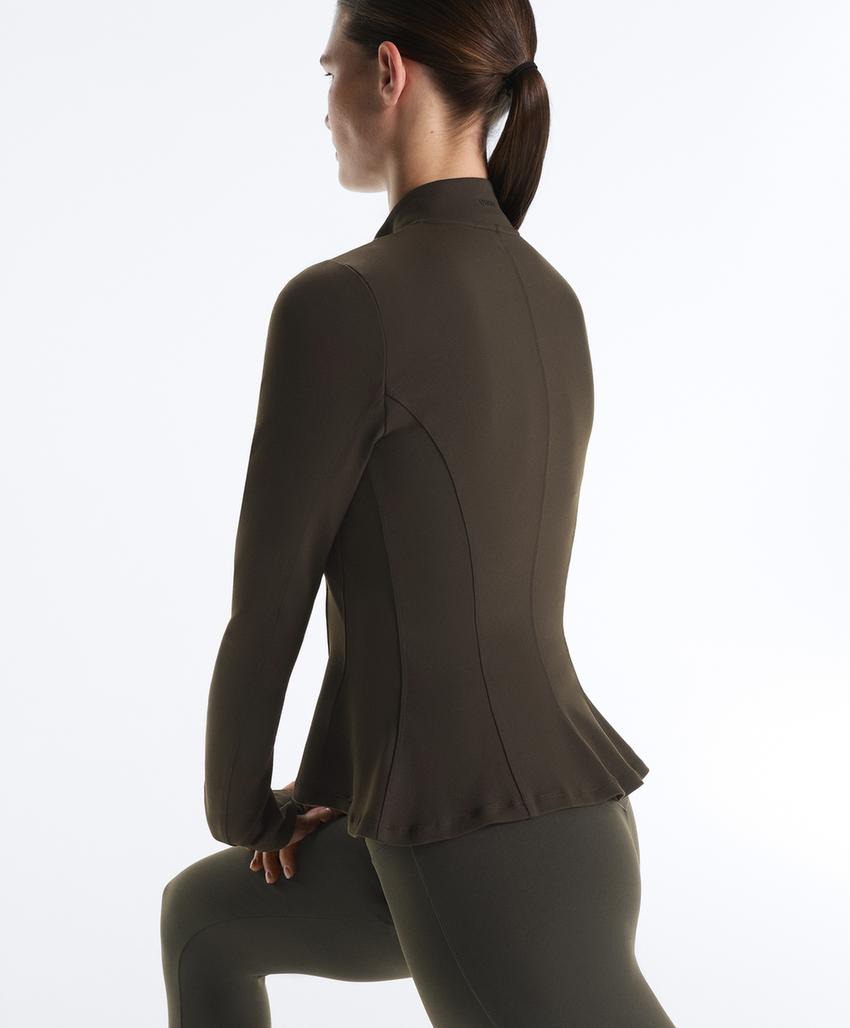 Техническая куртка Evermove с баской