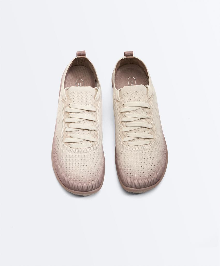 Универсальные кроссовки для спорта с эффектом босых ног