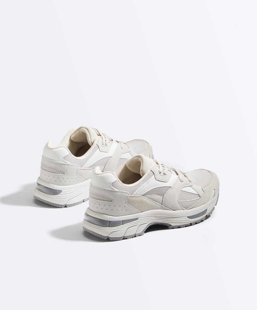 Беговые кроссовки