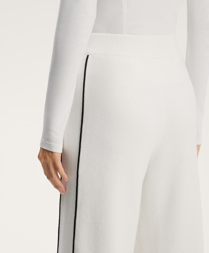 Вязанные брюки прямого покроя с контрастной окантовкой