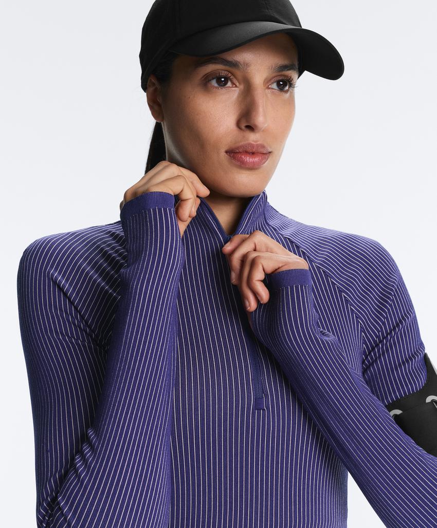 Лонгслив из высокотехнологичной ткани