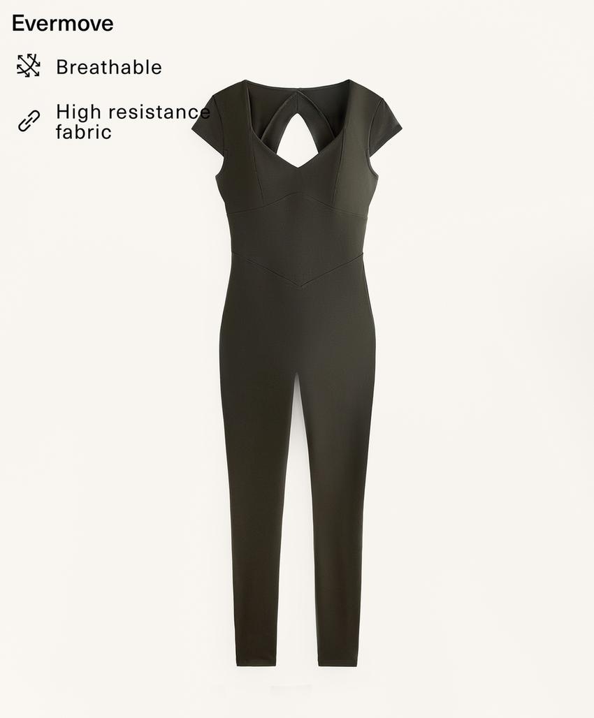 Длинный комбинезон Evermove с коротким рукавом