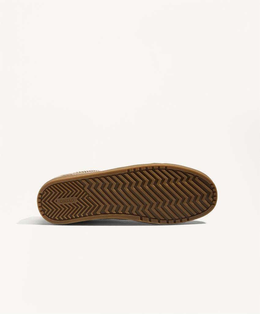 Кроссовки из сетки