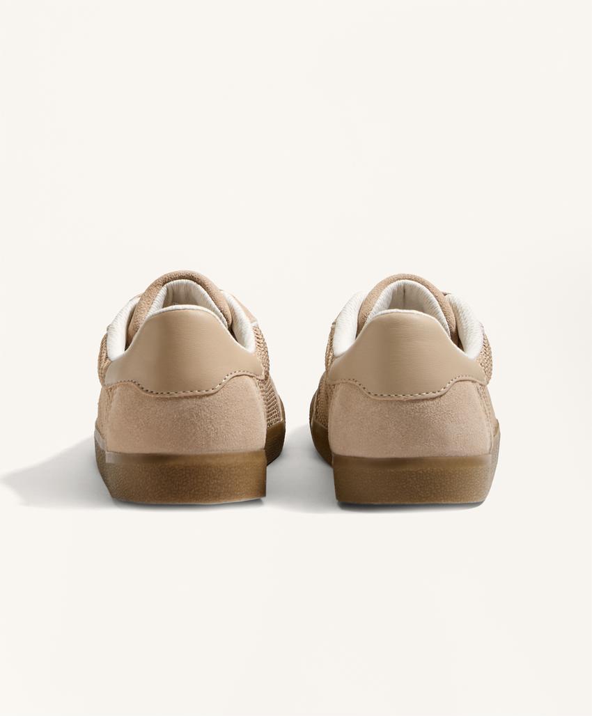 Кроссовки из сетки