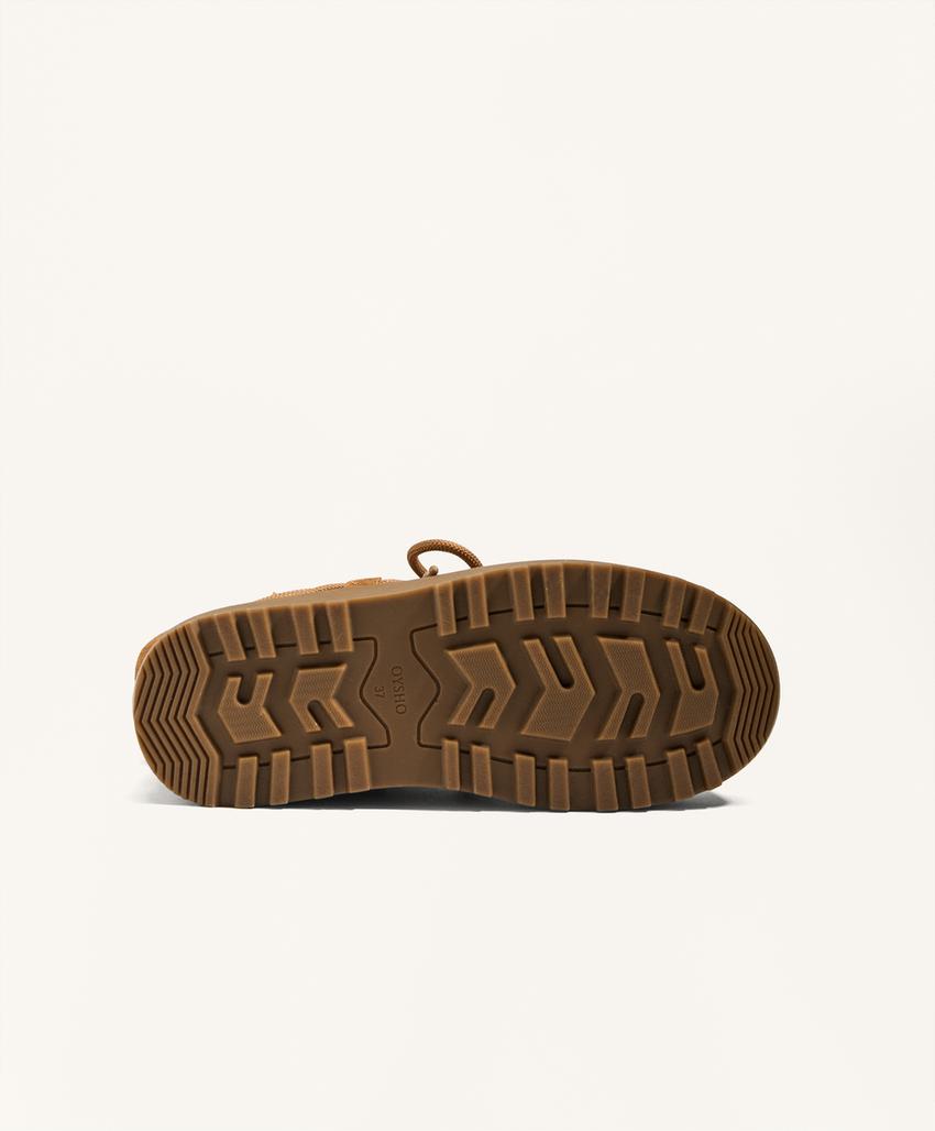 Ботинки на платформе из разделанной кожи с клапаном