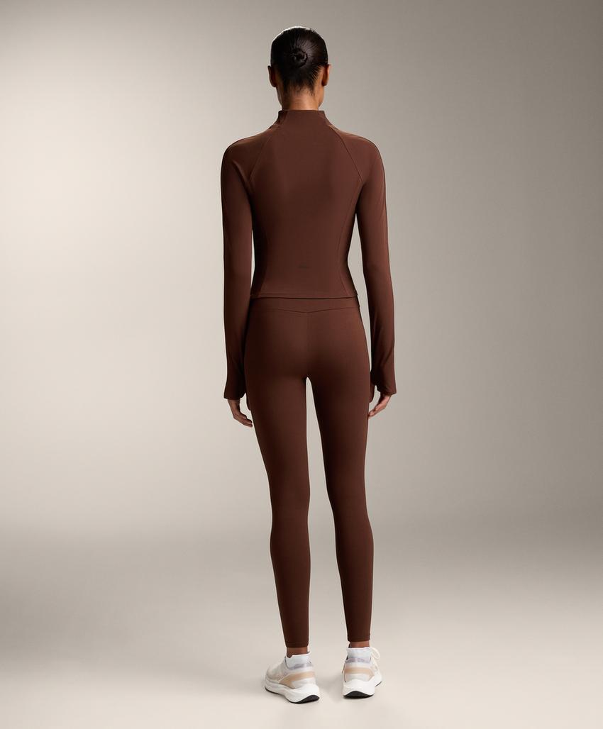 Легкая теплая техническая куртка