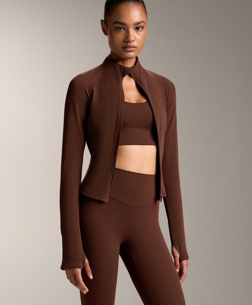 Легкая теплая техническая куртка