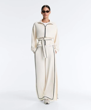 Куртка с контрастным PIPING из мягкого модала- Заказать в России