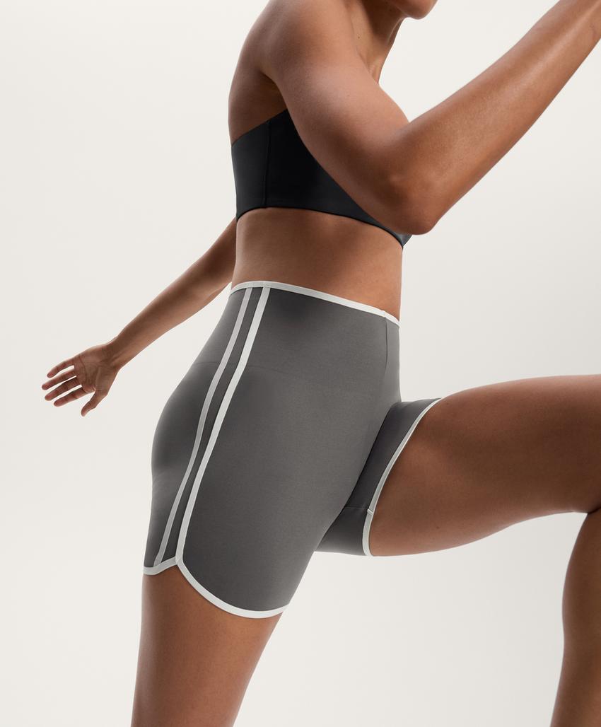 Компрессионные ретро шорты с высокой посадкой 10 см