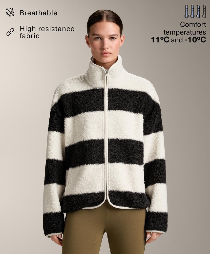 Куртка-бомбер из искусственной овчины в полоску