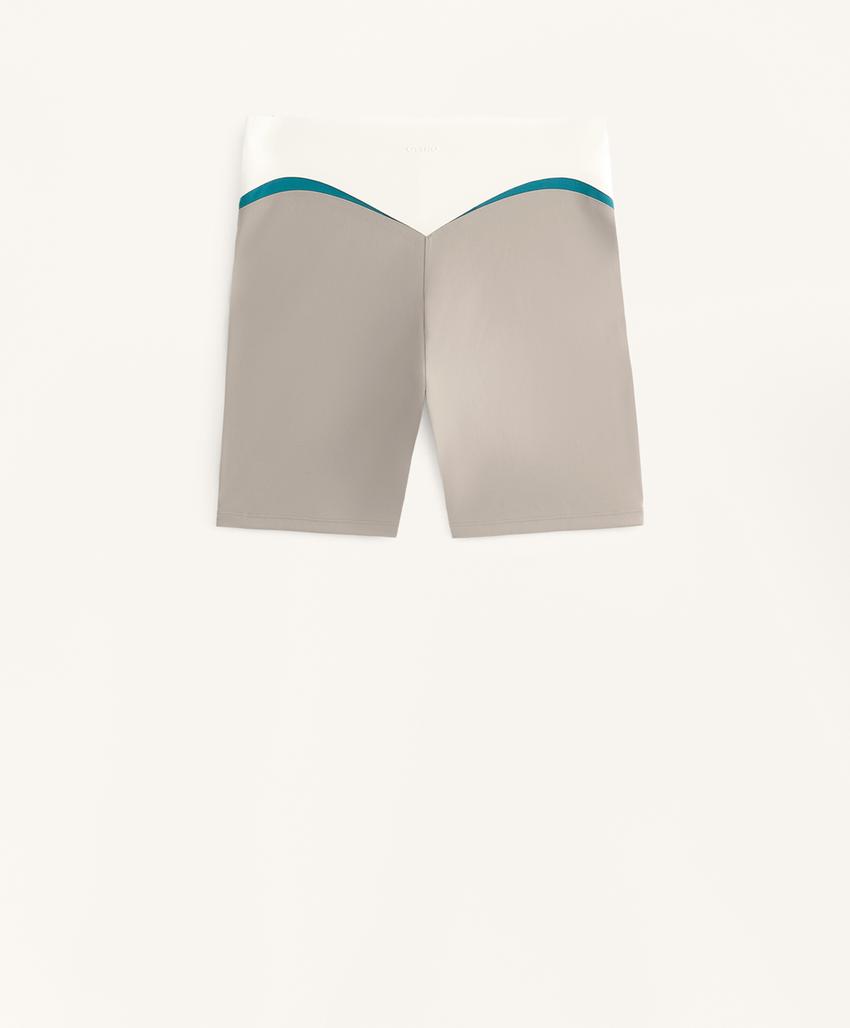 Шорты высокой посадки hot pants с компрессионными линиями и коррекцией фигуры 10 см