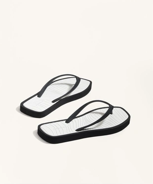 TEXTURED BEACHWEAR SANDALS- Заказать в России