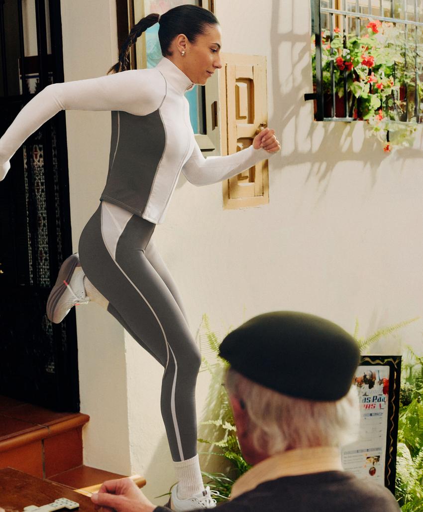 High-rise Compressive reflective core control ankle-length leggings