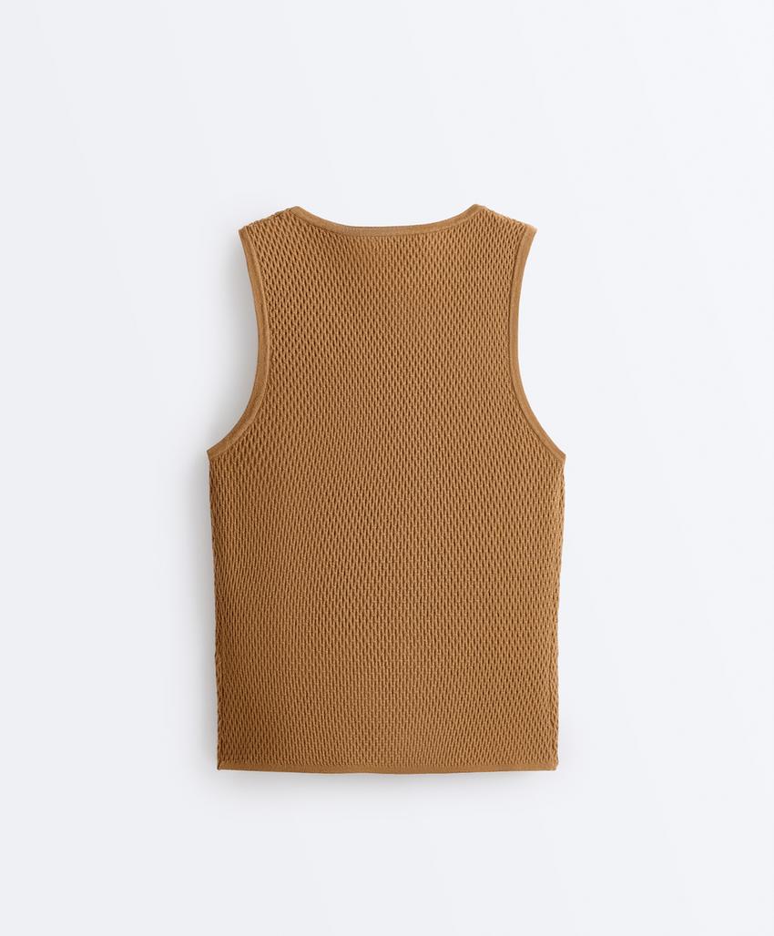 Вязаный топ без рукавов