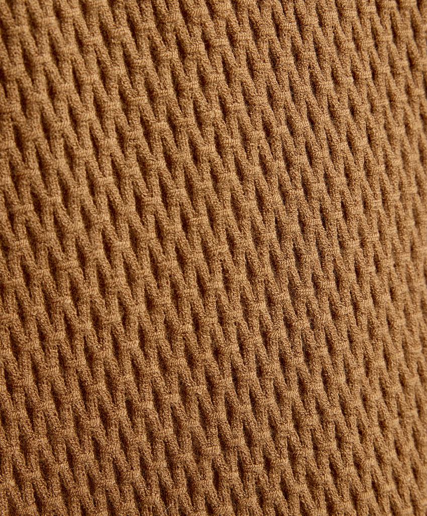 Вязаный топ без рукавов