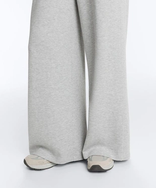 Прямые брюки из меланжевого пике- Заказать в России