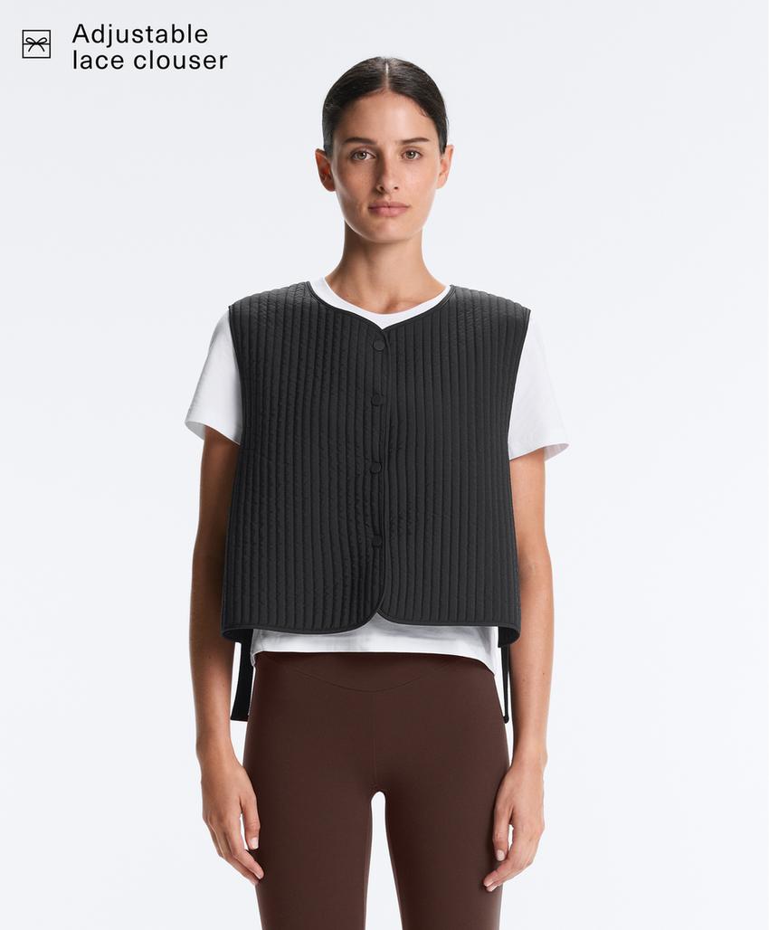 Тонкий стеганый нейлоновый жилет