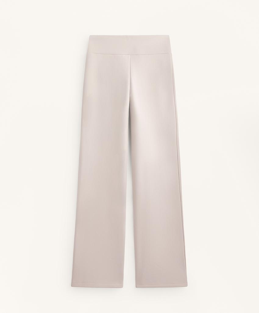 Брюки bootcut с высокой посадкой, выполненные из супер теплого материала без швов