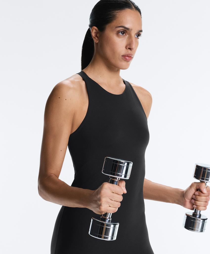 Длинный комбинезон Compressive с вырезом халтер