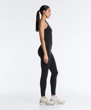 Длинный комбинезон COMPRESSIVE с вырезом халтер- Заказать в России