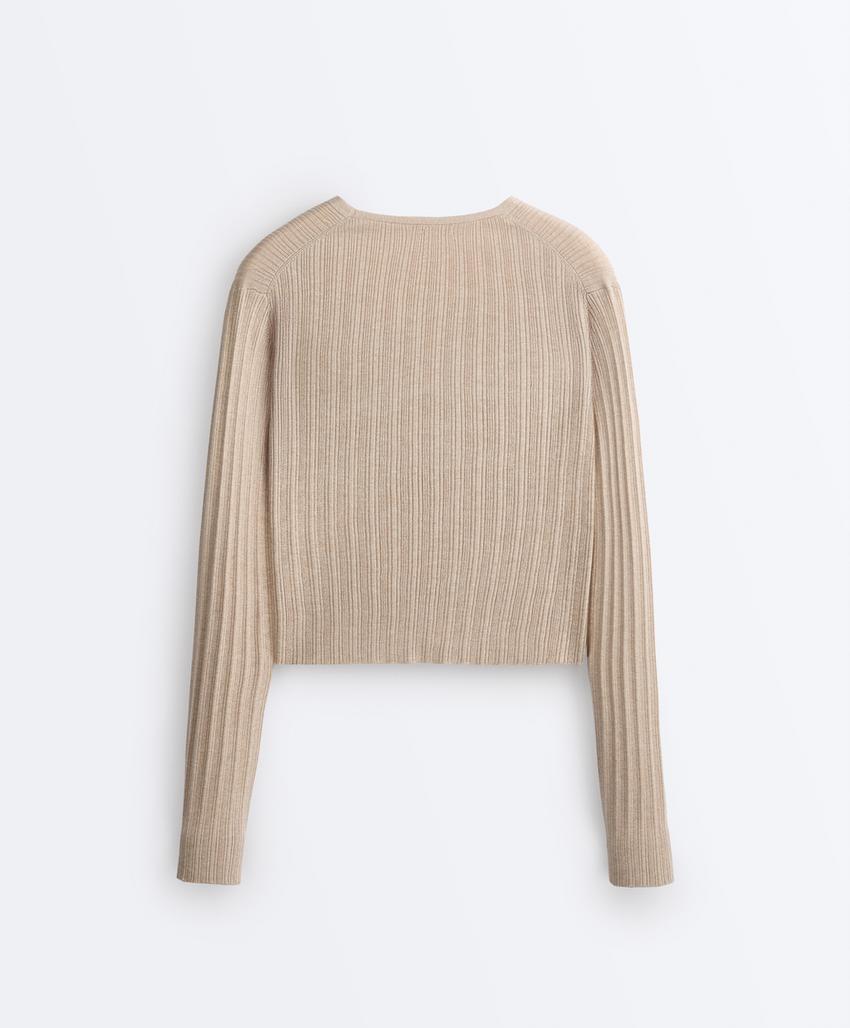 Вязаный кардиган в рубчик с завязками спереди