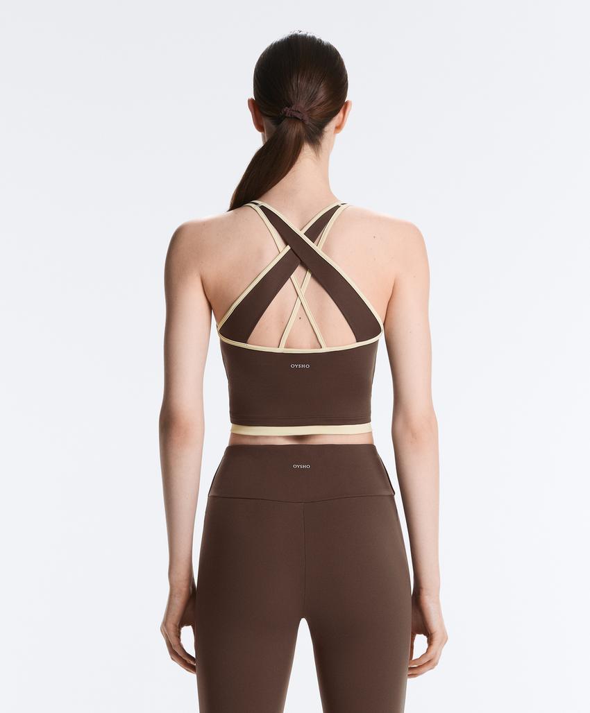 Топ comfortlux с контрастным перекрестным спинкой