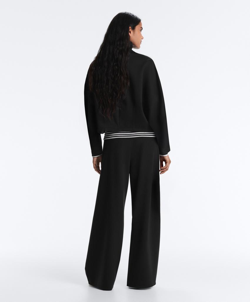 Широкие брюки High rise с эффектом неопрена