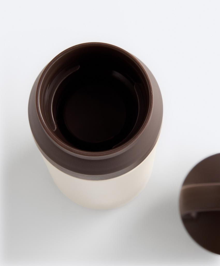 Garrafa térmica com asa