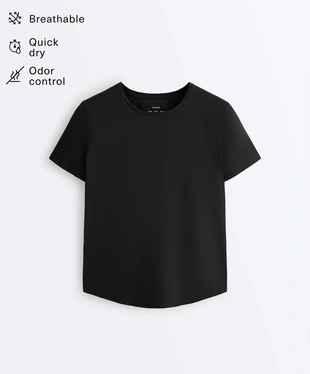 Футболка из технологичной ткани с короткими рукавами- Заказать в России