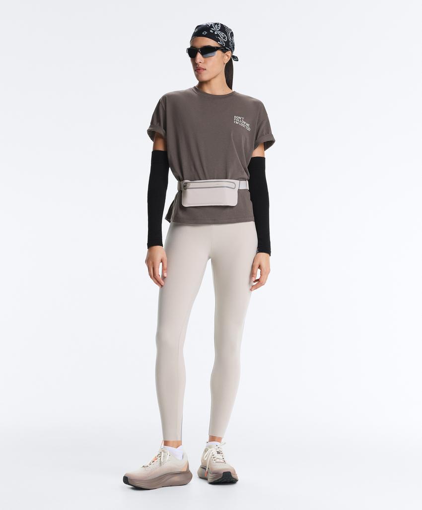 T-shirt boxy com mensagem e mistura de algodão