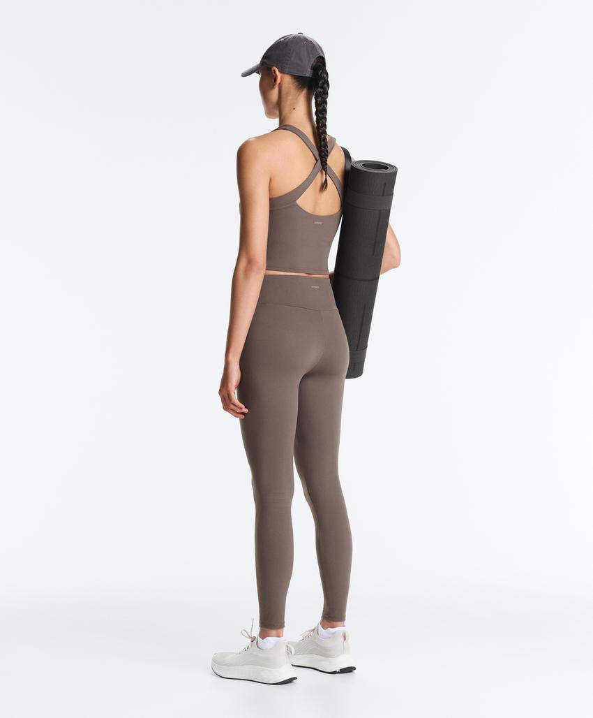 Топ-майка Comfortlux с перекрестными деталями