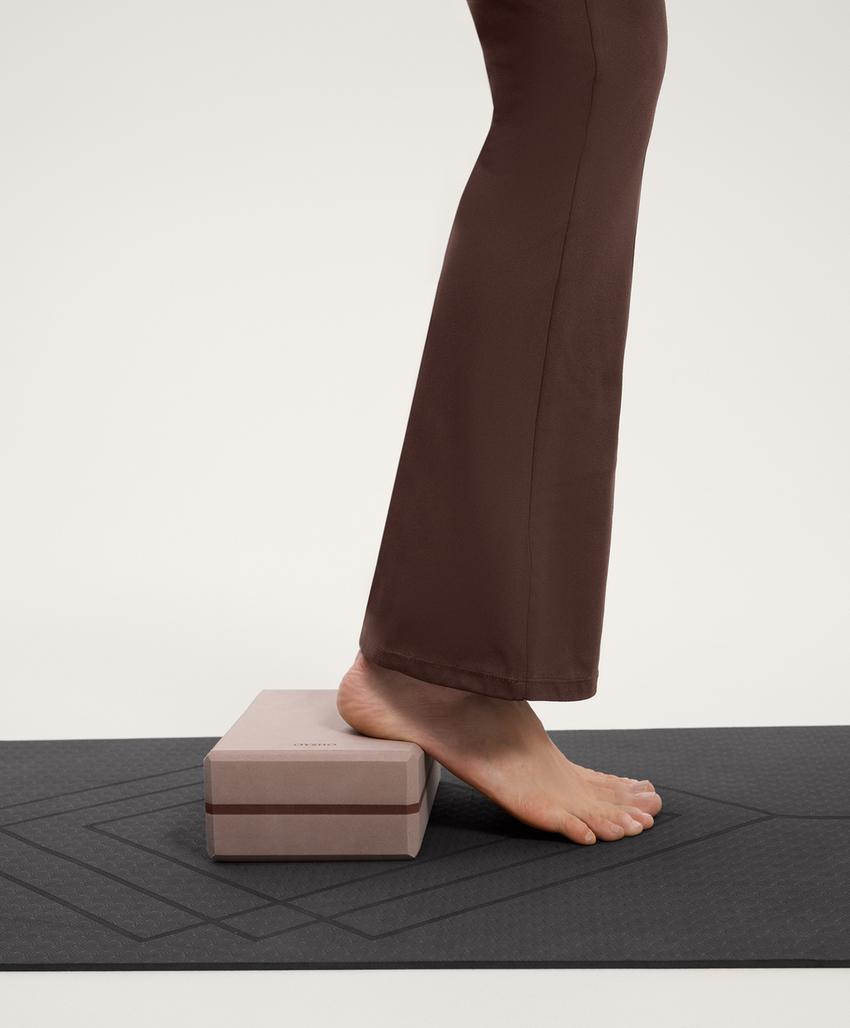 Брюки комфорт oysho для беременных с расклешенными штанинами 80 см