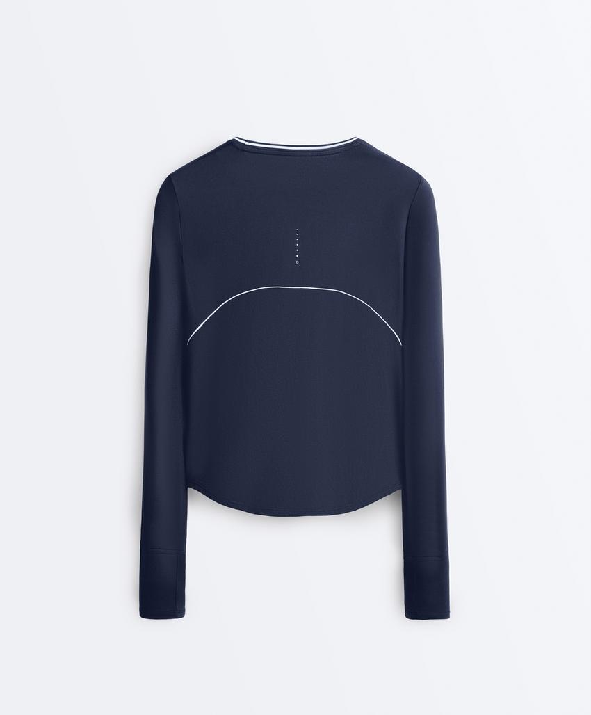 Футболка с длинным рукавом и техническими вставками