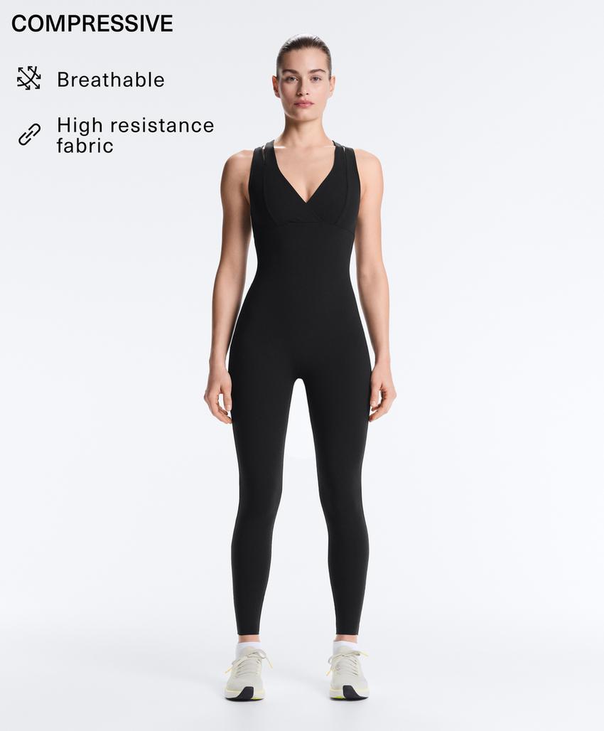 Компрессионный длинный комбинезон с двойными лямками