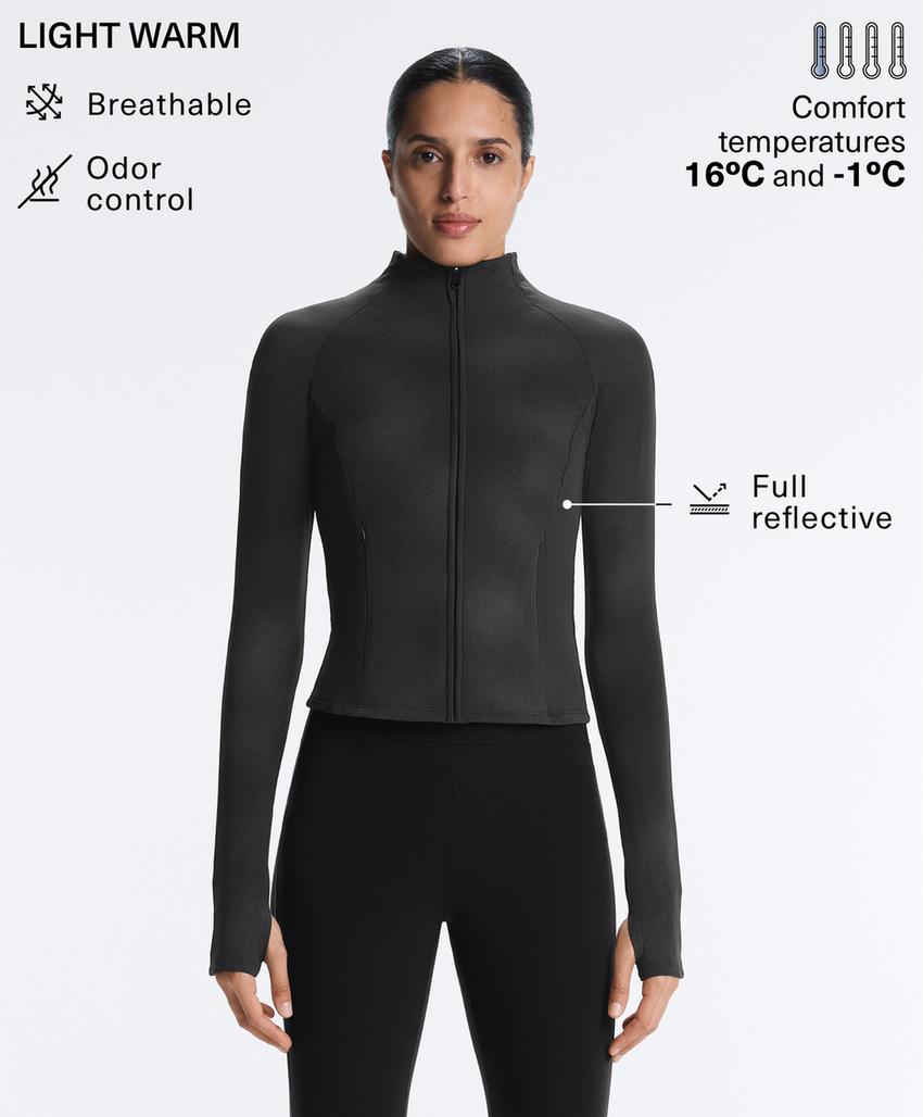 Light warm reflective technical jacket