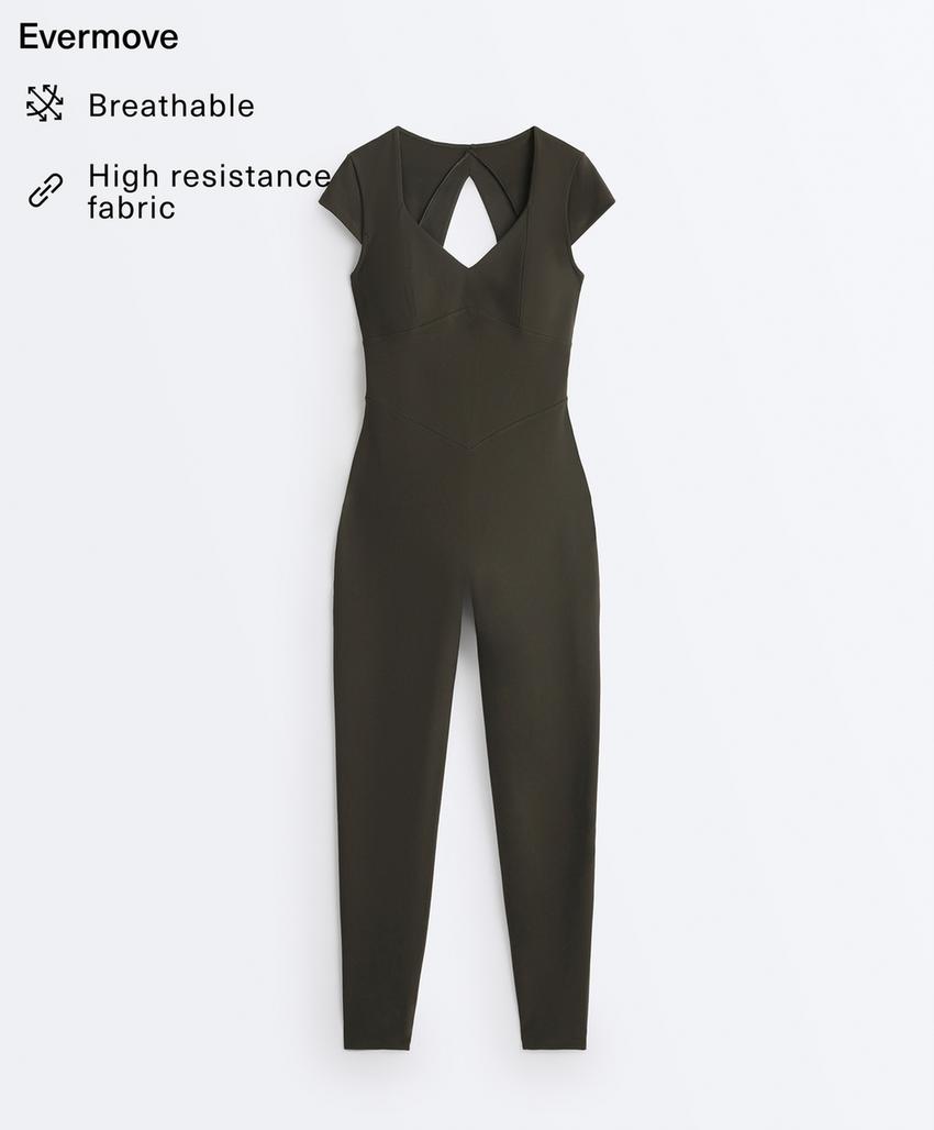 Длинный комбинезон Evermove с коротким рукавом