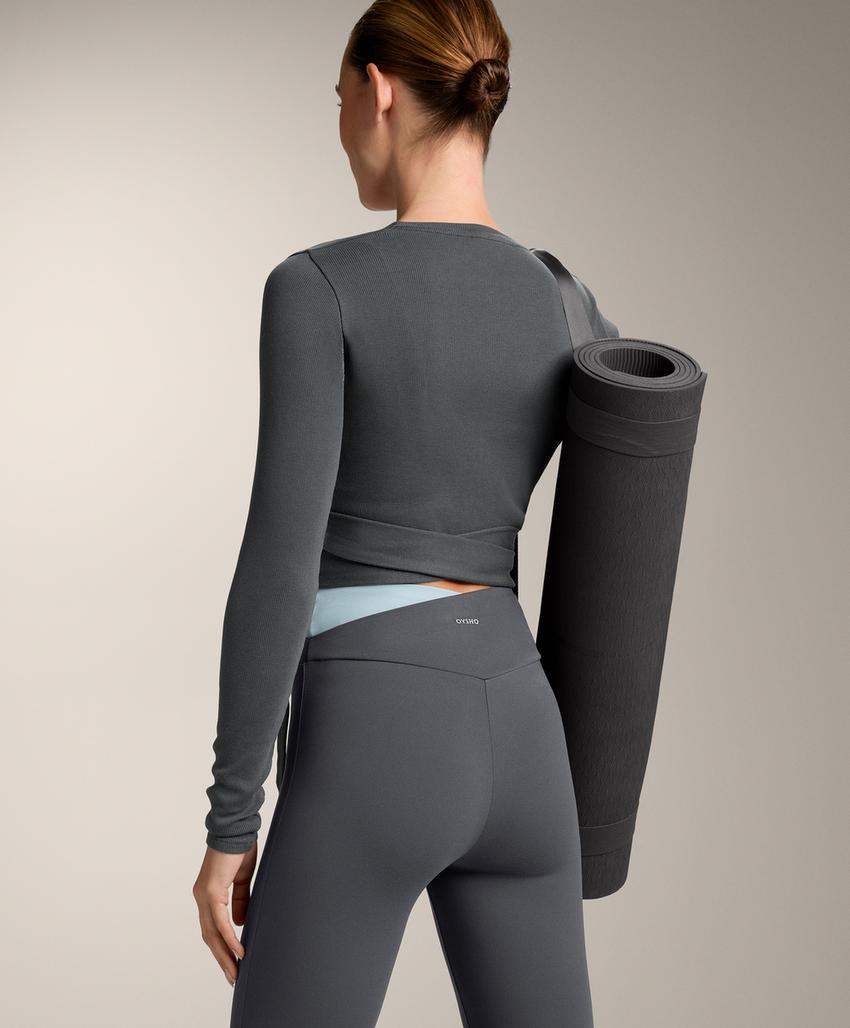 Лонгслив на запах из смесового хлопка в рубчик