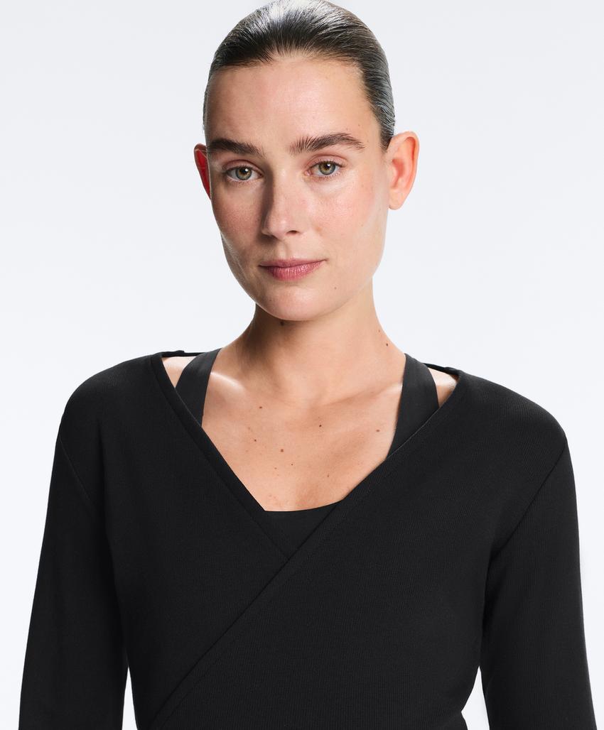 Топ на запах из смесового хлопка в рубчик