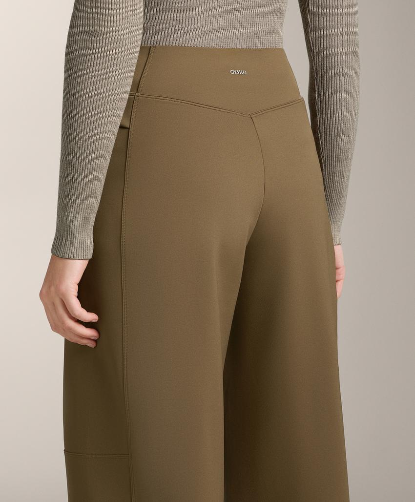 Брюки с завышенной талией в неопреновом стиле прямого кроя